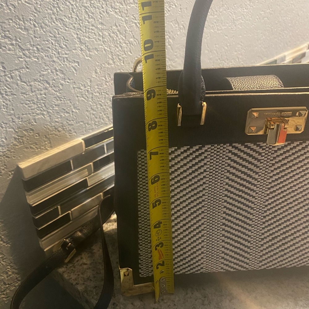 Michael Kors Kinsley Navy/OpticWhite - Picture 8 of 8